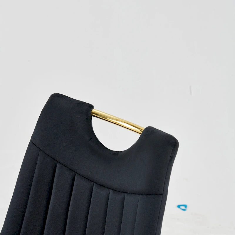 Sedie da pranzo senza braccioli Gold+Black 23.22 con eleganti gambe dorate (set da 4)