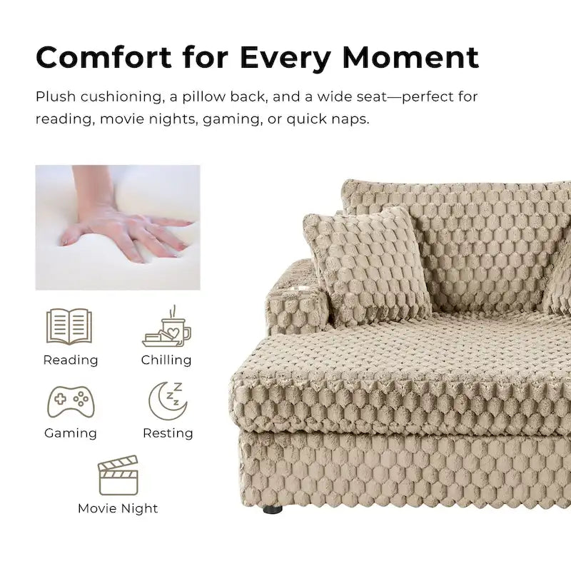 Chaise moderna imbottita con due braccioli e seduta oversize