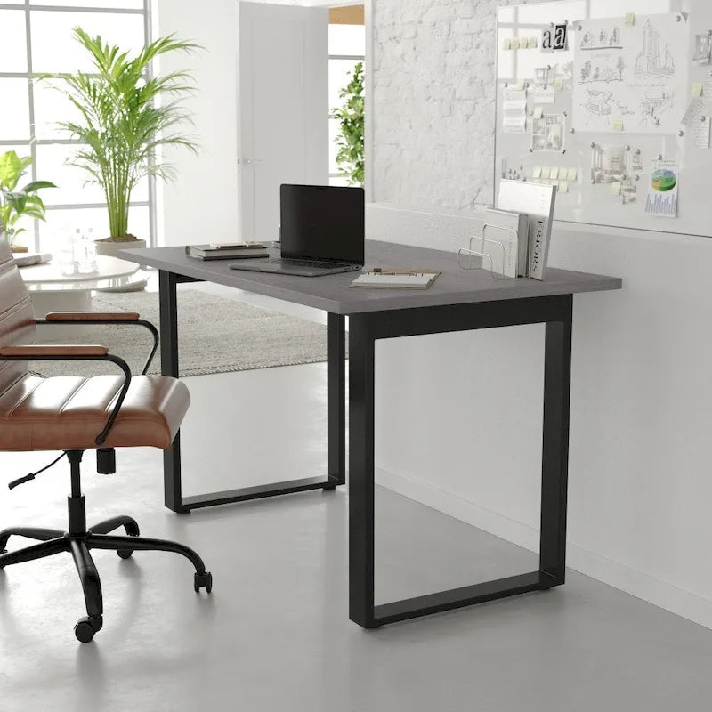 Tavolo da conferenza commerciale con piano in laminato e base a U